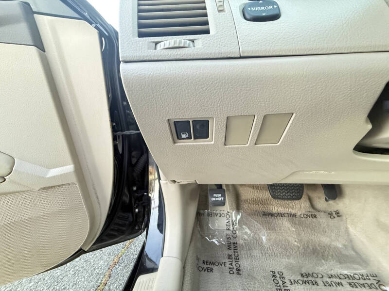 2005 Toyota Avalon XLS