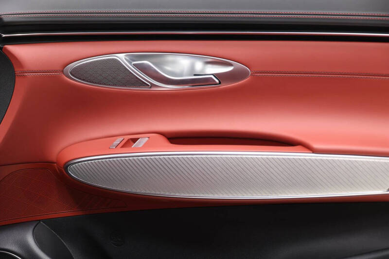 2023 Genesis GV70 2.5T Standard
