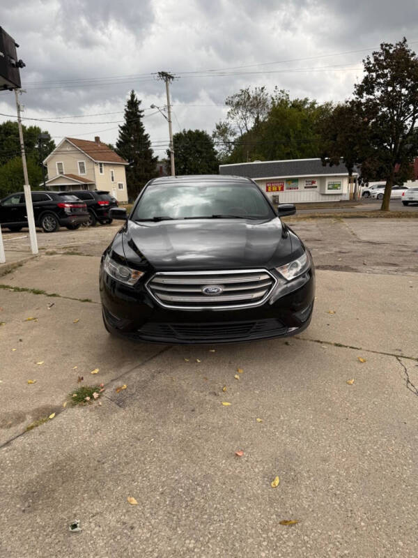 2013 Ford Taurus SEL