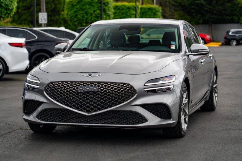2022 Genesis G70