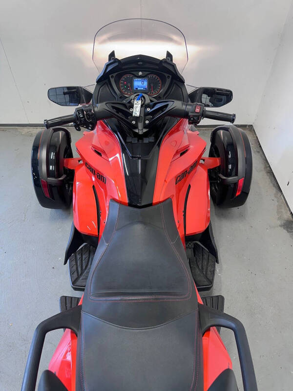 2016 Can-Am Spyder ST SE5