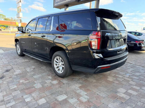 2022 Chevrolet Suburban LT