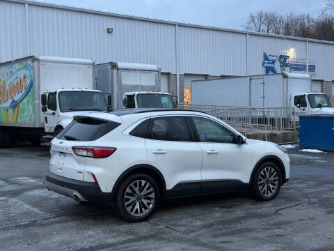 2020 Ford Escape Hybrid Titanium