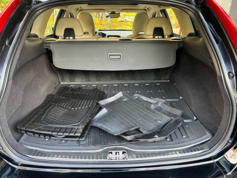 2016 Volvo XC60 T6 Drive-E