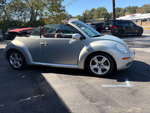 2009 Volkswagen New Beetle Convertible Blush Edition