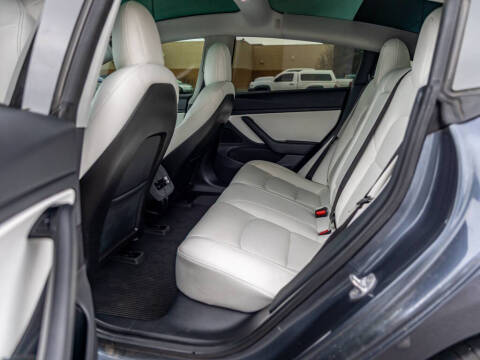 2020 Tesla Model 3 Performance