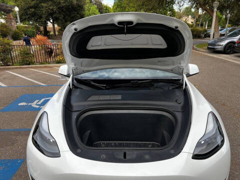 2024 Tesla Model Y Long Range
