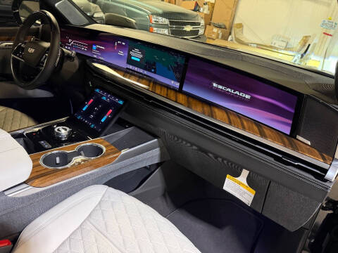 2026 Cadillac Escalade Platinum Sport