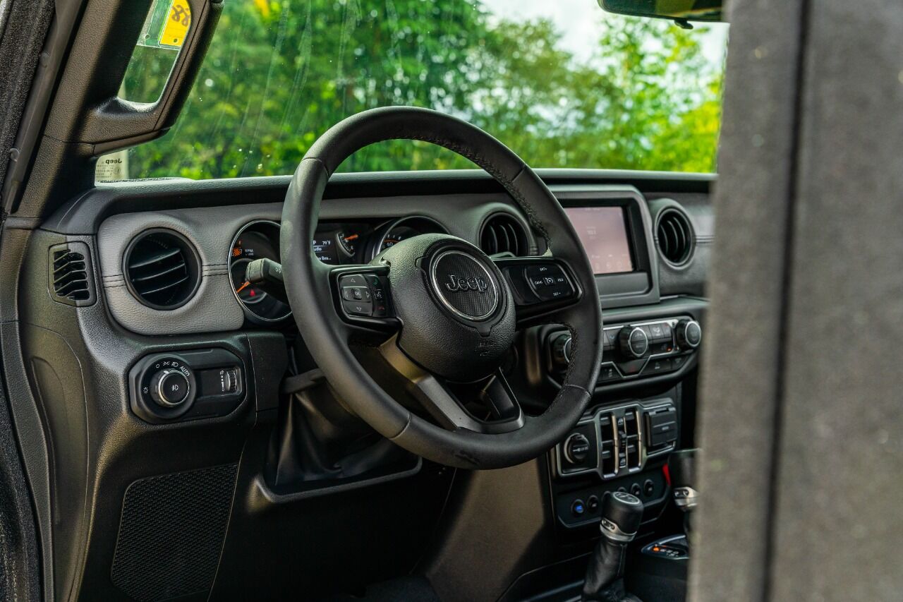 2018 JEEP Wrangler SUV / Crossover - $49,999