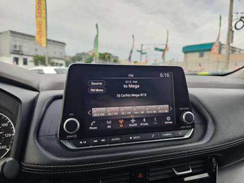 2022 Nissan Rogue SV