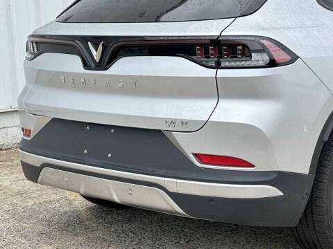 2025 VinFast VF8 Plus