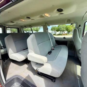 2008 Ford E-Series E-350 SD XLT