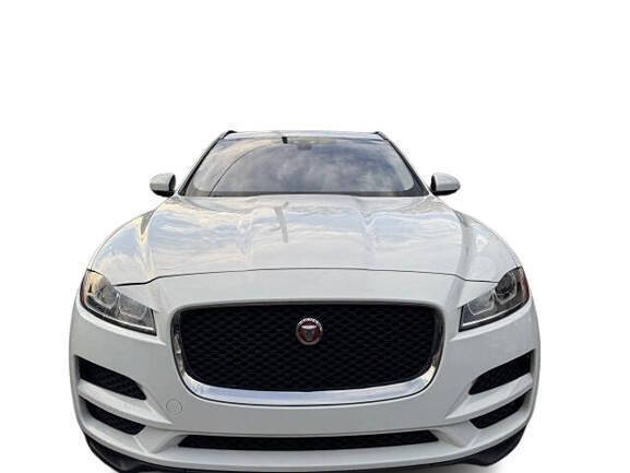 2018 Jaguar F-PACE Premium's photo