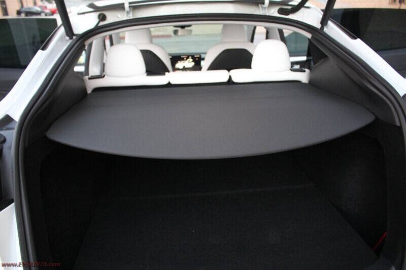 2025 Tesla Model Y Performance