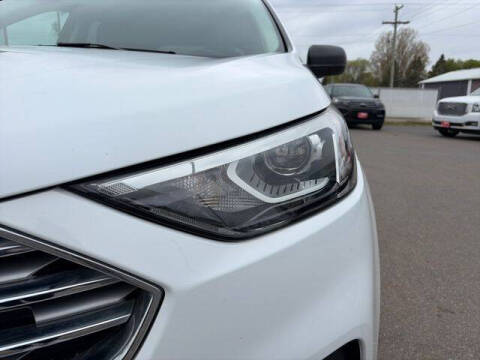 2022 Ford Edge SE