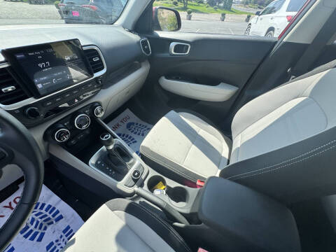 2024 Hyundai Venue SEL