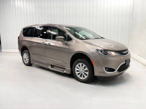 2018 Chrysler Pacifica Touring Plus