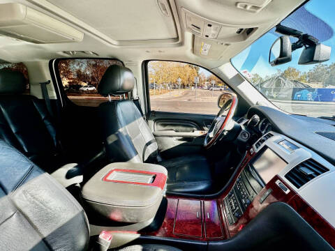 2012 Cadillac Escalade ESV Luxury
