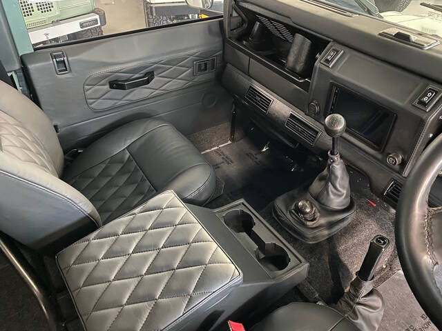 1998 Land Rover Defender 22