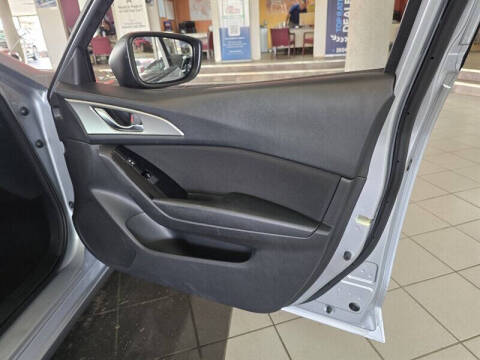 2017 Mazda MAZDA3 Sport