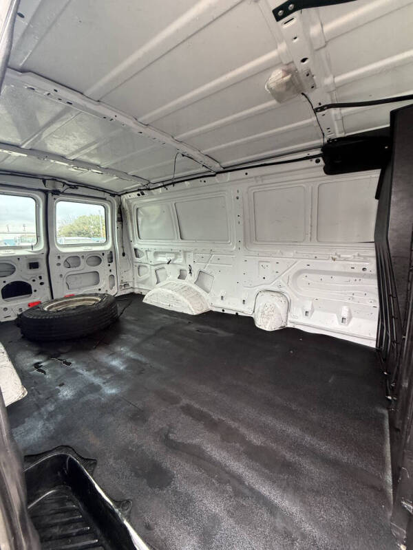 2012 Ford E-Series E-150