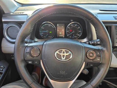 2017 Toyota RAV4 Hybrid XLE