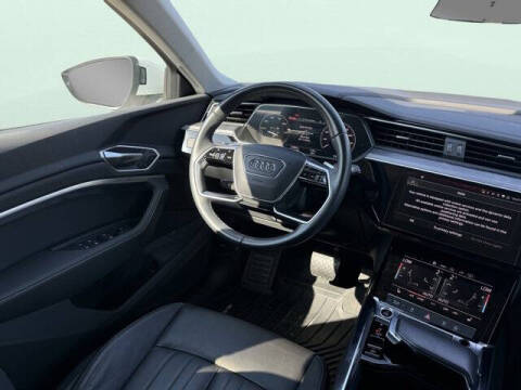 2024 Audi Q8 e-tron quattro Premium