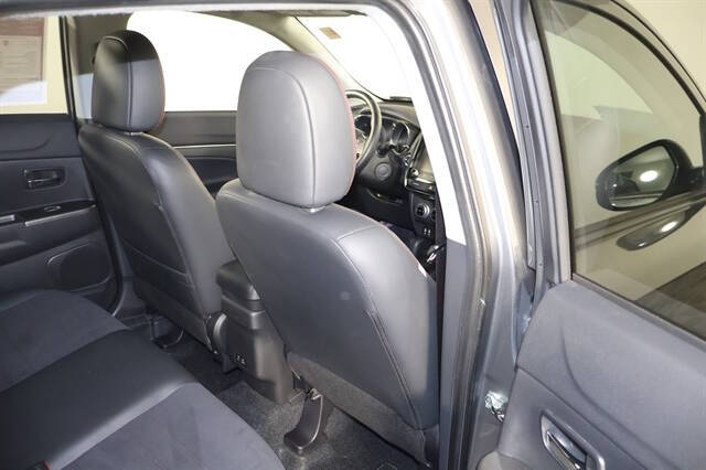 2023 Mitsubishi Outlander Sport SE