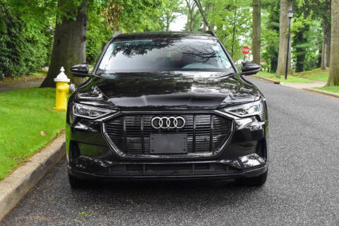 2021 Audi e-tron quattro Premium