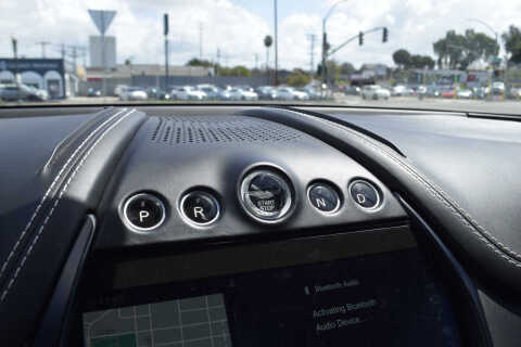 2021 Aston Martin DBX