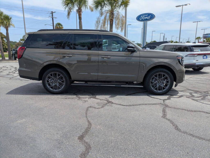 2027 Ford Expedition Platinum