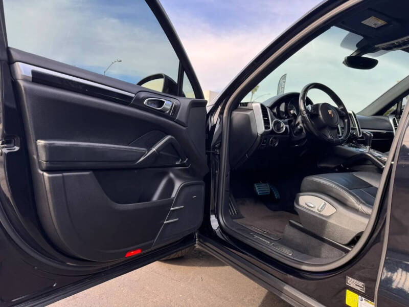 2014 Porsche Cayenne S