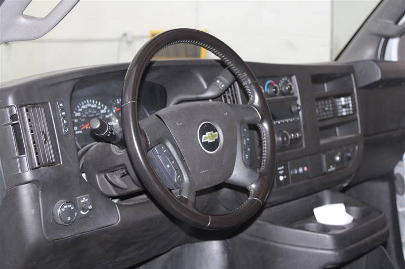 2023 Chevrolet Express 2500