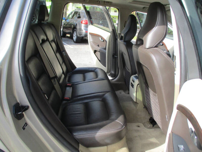 2012 Volvo XC70 T6 Premier Plus