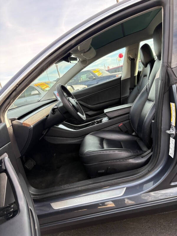 2020 Tesla Model 3 Standard Range Plus