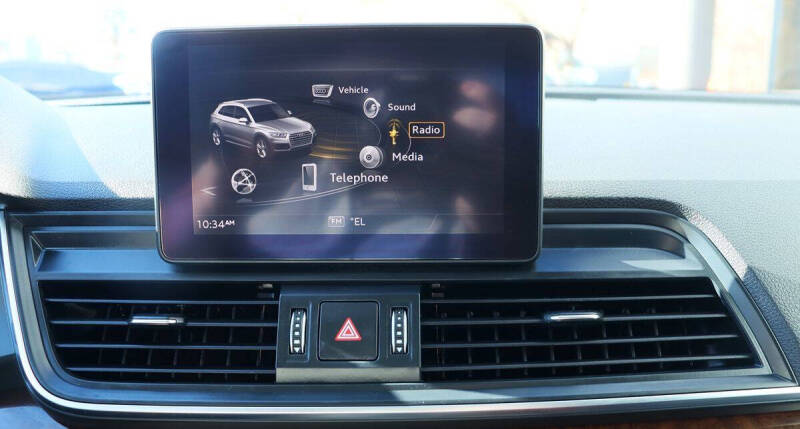 2020 Audi Q5 quattro Titanium Premium 45 TFSI