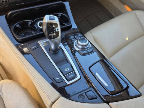 2011 BMW 5 Series 528i