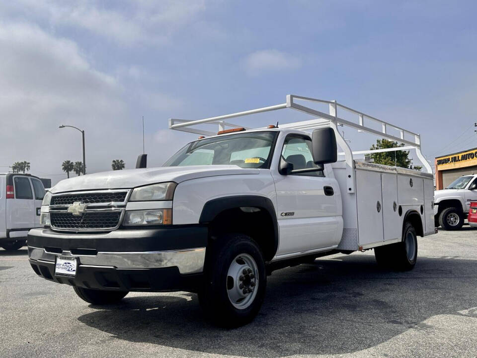 2006 Chevrolet Silverado 3500 for sale at Best Buy Motors in Signal Hill, CA