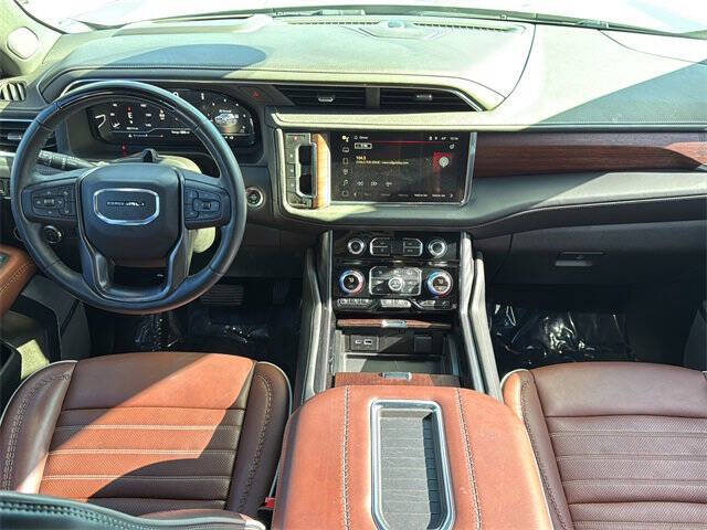 2023 GMC Yukon XL Denali Ultimate