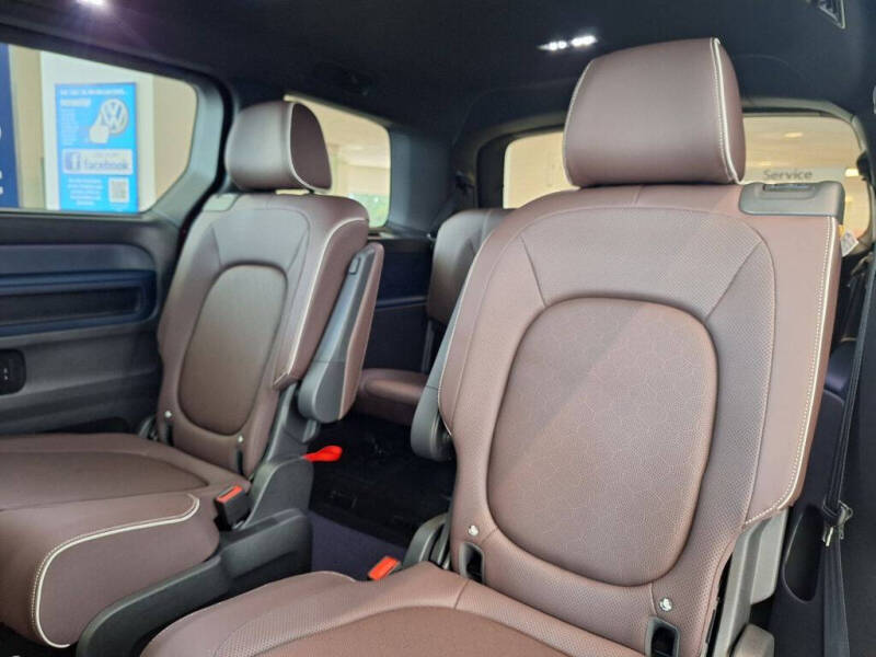 2025 Volkswagen ID. Buzz Pro S Plus 4Motion