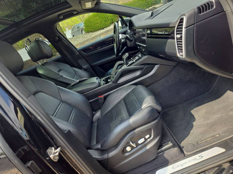 2020 Porsche Cayenne S