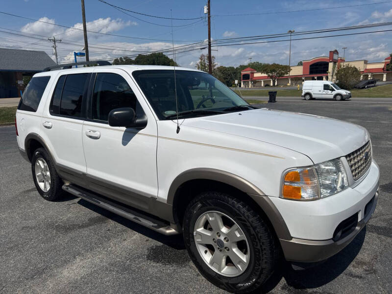 2003 Ford Explorer Eddie Bauer's photo