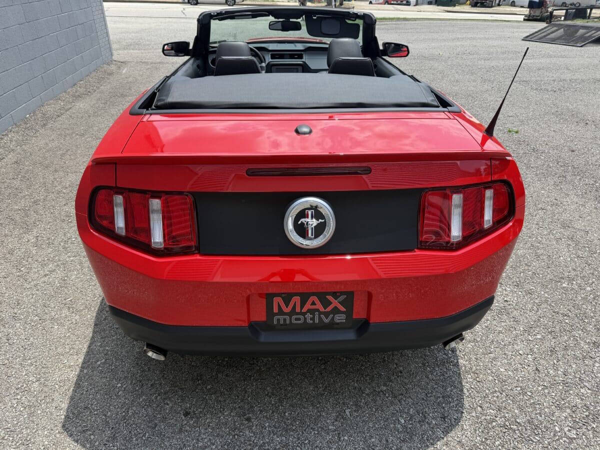 2011 Ford Mustang 68