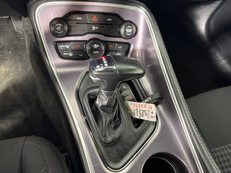 2016 Dodge Challenger SXT