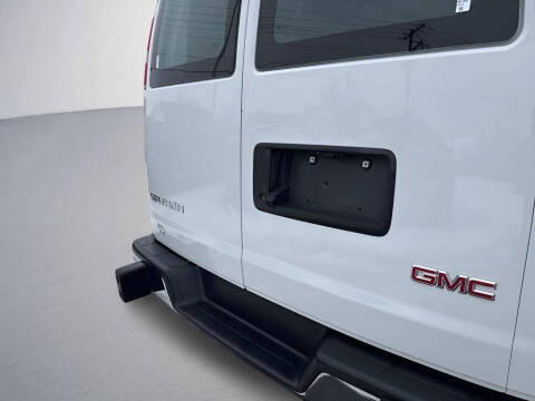 2024 GMC Savana 2500