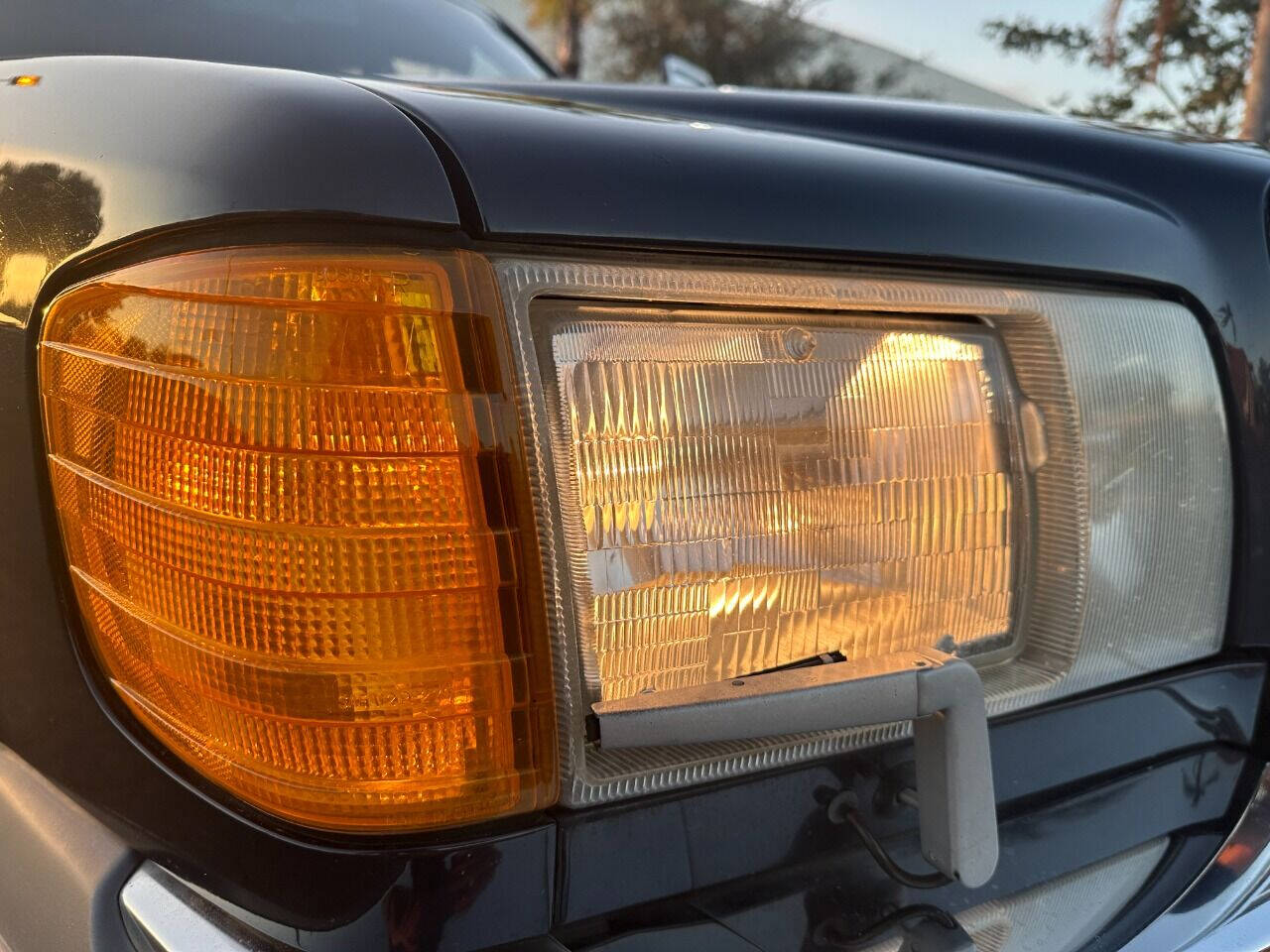 1988 Mercedes-Benz 420-Class  - $8,900