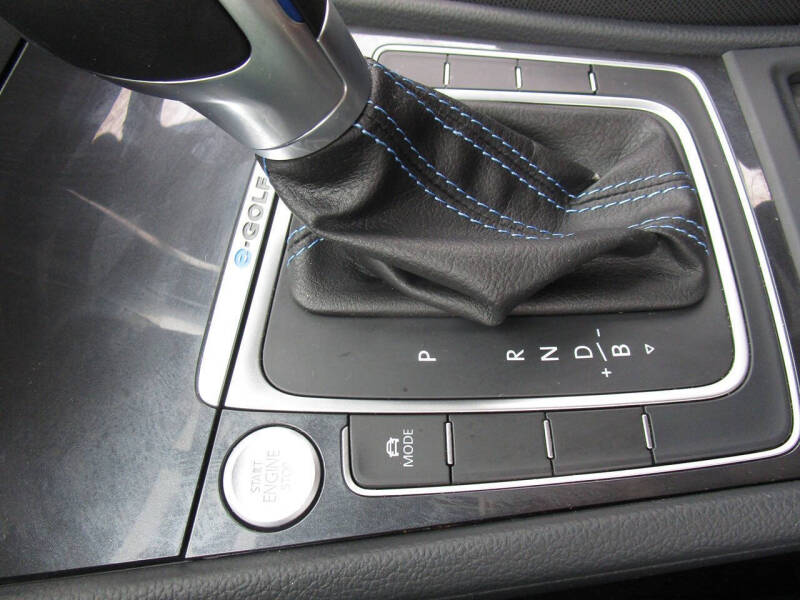 2019 Volkswagen e-Golf SE