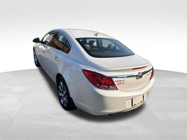 2013 Buick Regal Premium 1