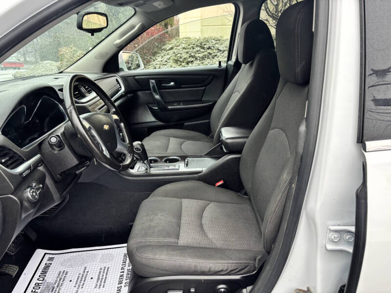 2017 Chevrolet Traverse LT