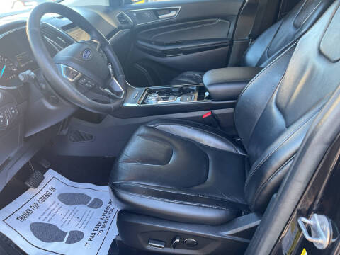 2019 Ford Edge Titanium